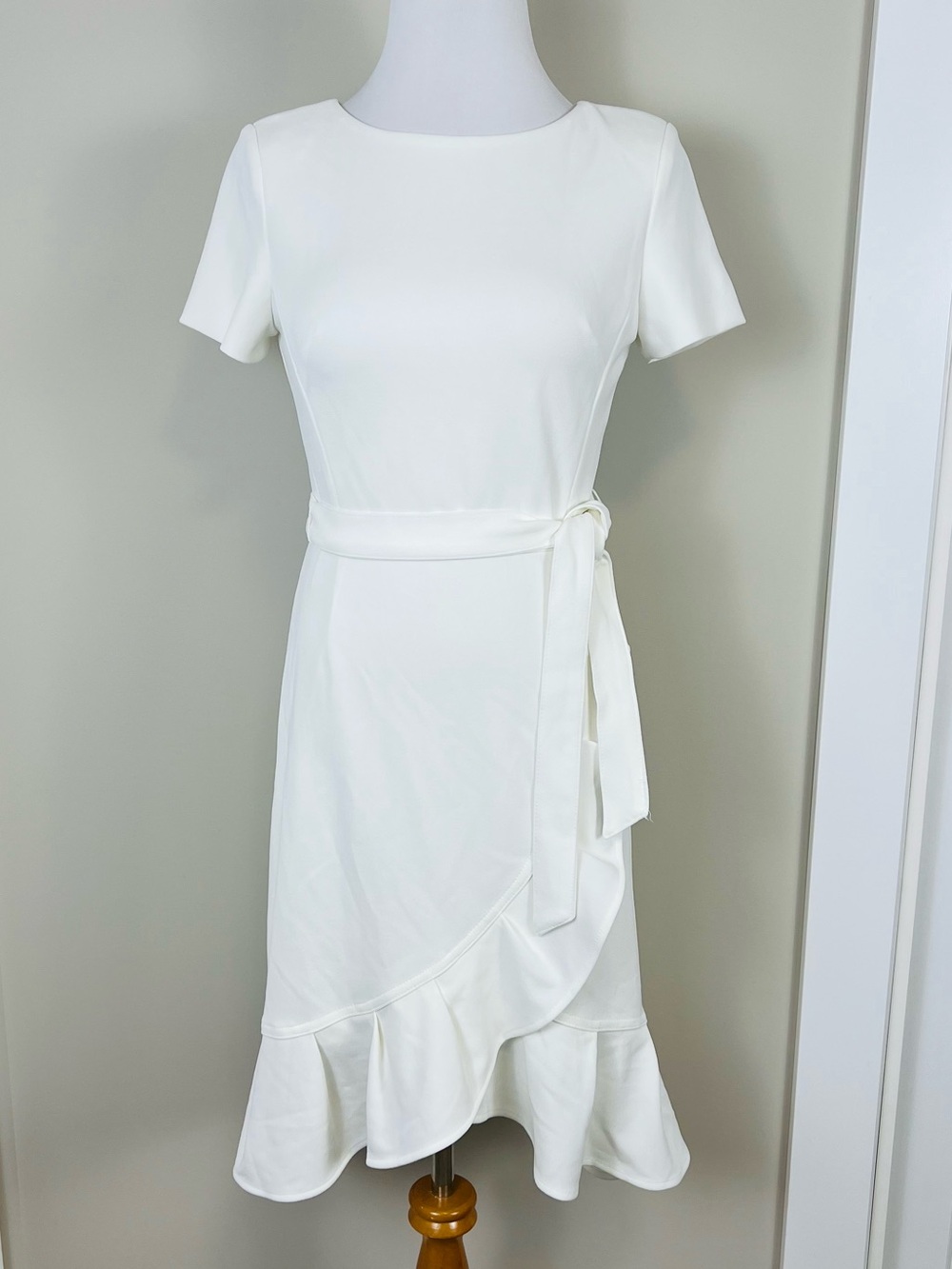 Calvin Klein White Short-Sleeve Wrap Dress with Ruffle Hem
